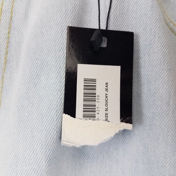 Nasty Gal Collection Size 18 Light denim wash Distressed Jeans Ripped NWT w flaw - Picture 5 of 16